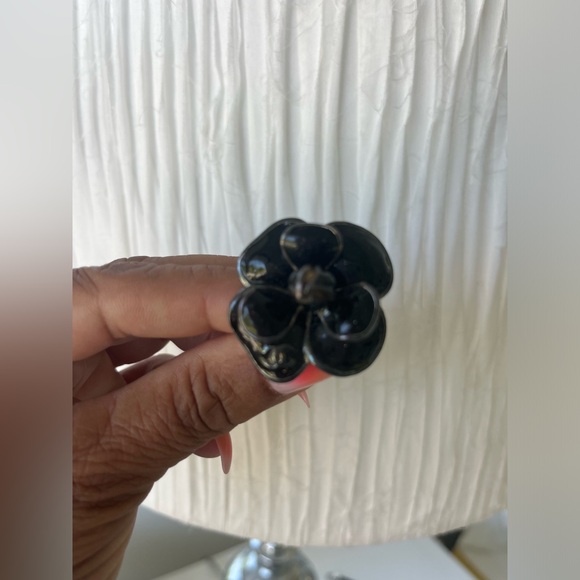 CHANEL Authentic Camellia Ring - Picture 3 of 6